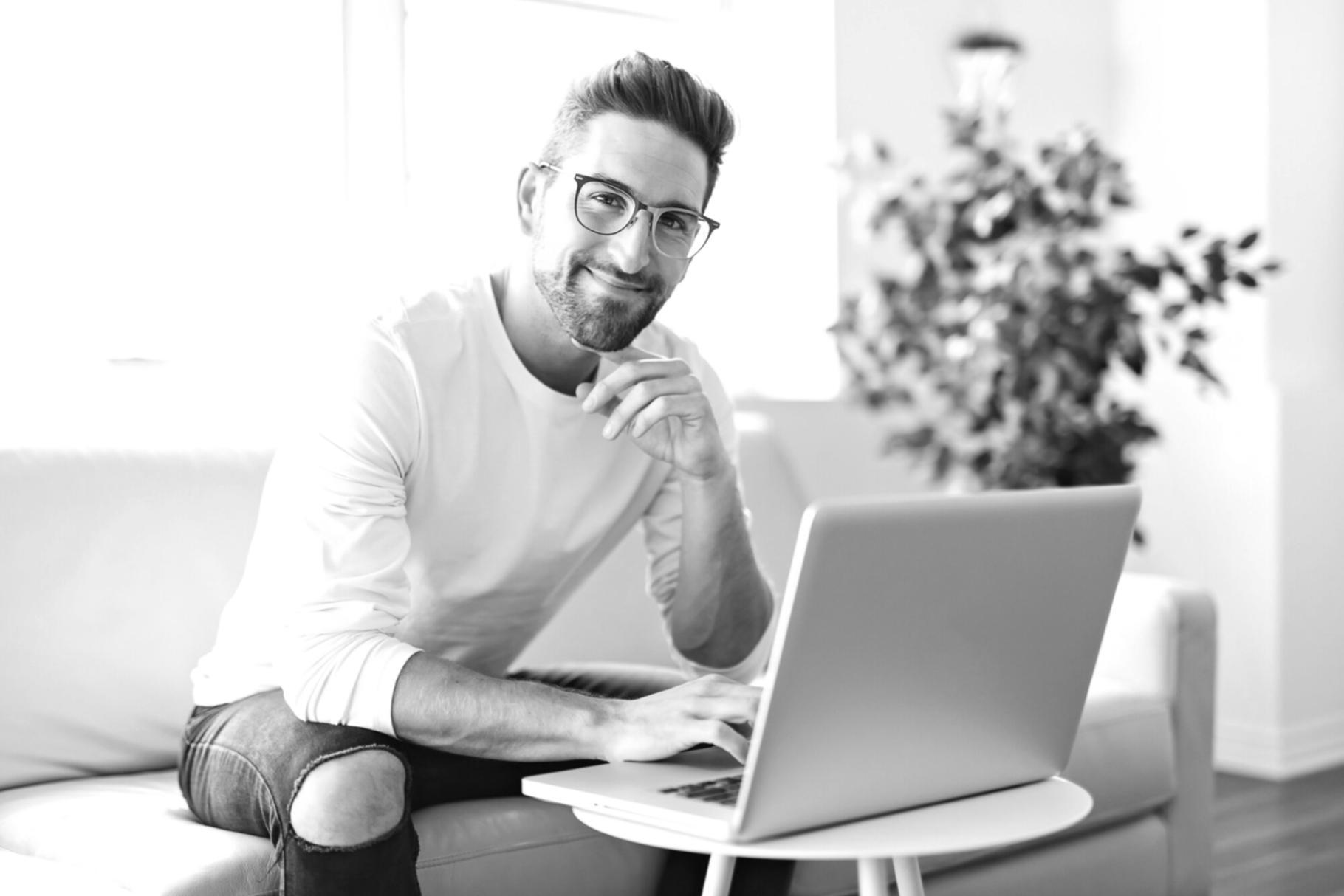 Διαδραστική πλατφόρμα μάθησης με οικονομικά εργαλεία και γραφήματα